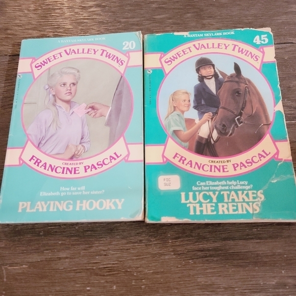 Vintage Sweet Valley Twins Book Bundle Playing Hooky Lucy Takes the Reins - Picture 1 of 11